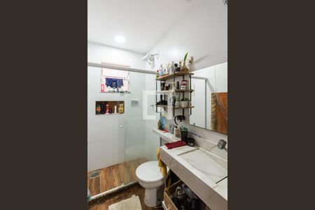 Casa à venda com 240m², 5 quartos e sem vagaBanheiro 2  (segundo andar)