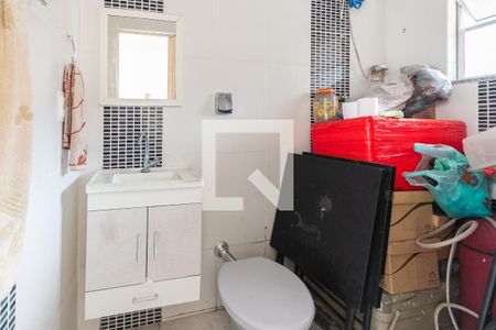 Casa à venda com 240m², 5 quartos e sem vagaBanheiro de serviço