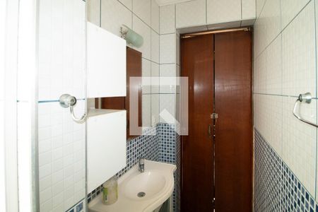 Casa à venda com 200m², 4 quartos e 1 vaga Casa à venda com 200m², 4 quartos e 1 vagaBanheiro 2