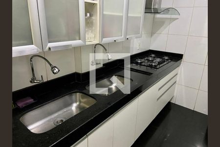 Apartamento à venda com 150m², 3 quartos e 1 vaga Apartamento à venda com 150m², 3 quartos e 1 vagaCozinha e Área de Serviço