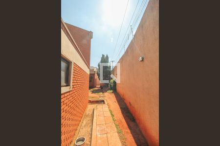 Casa à venda com 550m², 4 quartos e 5 vagas Casa à venda com 550m², 4 quartos e 5 vagasÁrea comum