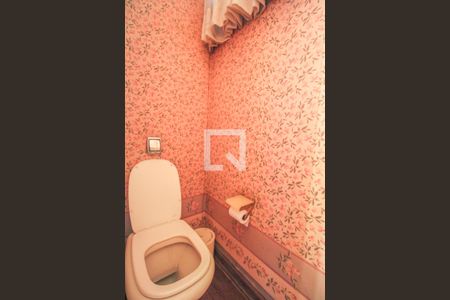 Casa à venda com 550m², 4 quartos e 5 vagas Casa à venda com 550m², 4 quartos e 5 vagasBanheiro 3