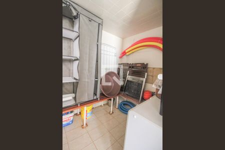 Casa à venda com 550m², 4 quartos e 5 vagas Casa à venda com 550m², 4 quartos e 5 vagasÁrea comum