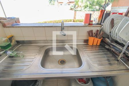 Casa à venda com 550m², 4 quartos e 5 vagas Casa à venda com 550m², 4 quartos e 5 vagasÁrea comum