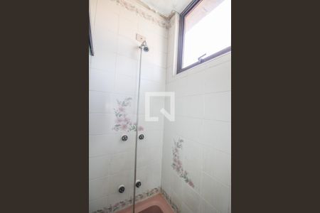 Casa à venda com 550m², 4 quartos e 5 vagas Casa à venda com 550m², 4 quartos e 5 vagasBanheiro Quarto 2