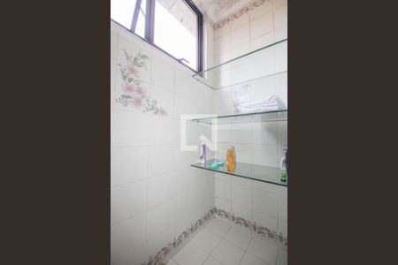 Casa à venda com 550m², 4 quartos e 5 vagas Casa à venda com 550m², 4 quartos e 5 vagasBanheiro Quarto 2