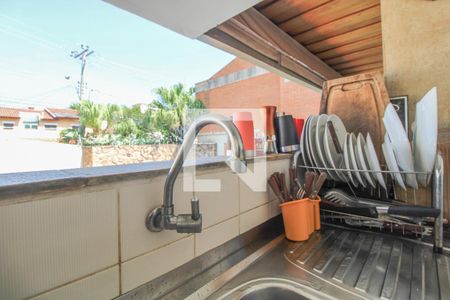 Casa à venda com 550m², 4 quartos e 5 vagas Casa à venda com 550m², 4 quartos e 5 vagasÁrea comum