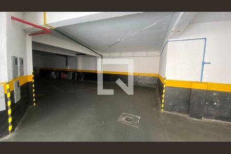 Apartamento à venda com 130m², 3 quartos e 3 vagas Apartamento à venda com 130m², 3 quartos e 3 vagasGaragem
