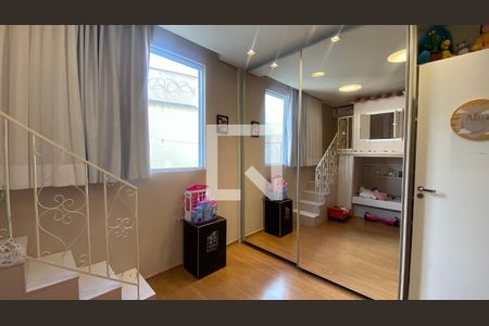 Apartamento à venda com 130m², 3 quartos e 3 vagas Apartamento à venda com 130m², 3 quartos e 3 vagasQuarto 3