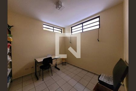 Casa à venda com 269m², 3 quartos e sem vaga