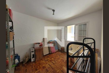 Casa à venda com 269m², 3 quartos e sem vaga