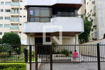 Apartamento para alugar com 115m², 4 quartos e 1 vaga Apartamento para alugar com 115m², 4 quartos e 1 vagaFachada