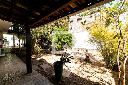 Casa à venda com 540m², 8 quartos e 3 vagasÁrea externa