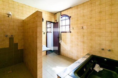 Casa à venda com 540m², 8 quartos e 3 vagasBanheiro
