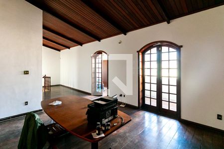 Casa à venda com 540m², 8 quartos e 3 vagasSala