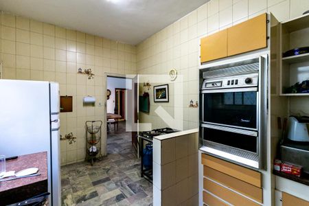 Casa à venda com 540m², 8 quartos e 3 vagasCozinha