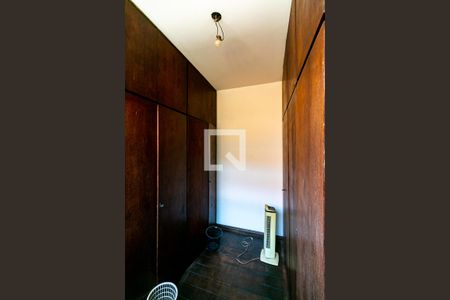 Casa à venda com 540m², 8 quartos e 3 vagasQuarto