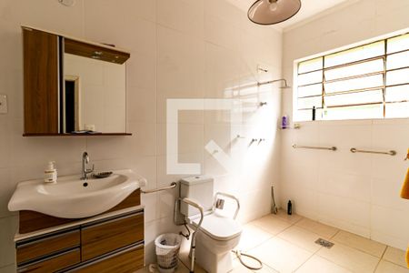 Casa à venda com 540m², 8 quartos e 3 vagasBanheiro