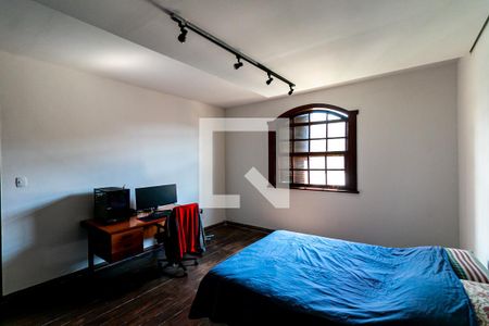 Casa à venda com 540m², 8 quartos e 3 vagasQuarto