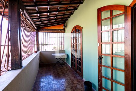 Casa à venda com 540m², 8 quartos e 3 vagasCozinha