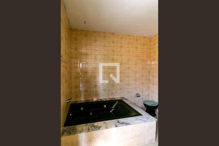 Casa à venda com 540m², 8 quartos e 3 vagasBanheiro