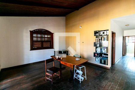 Casa à venda com 540m², 8 quartos e 3 vagasSala