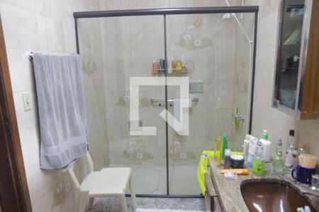 Casa à venda com 330m², 5 quartos e 3 vagasBanheiro da Suíte