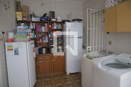 Casa à venda com 330m², 5 quartos e 3 vagasÁrea de Serviço