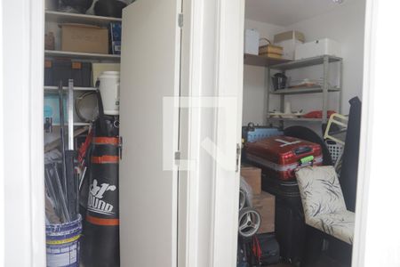 Casa à venda com 330m², 5 quartos e 3 vagasEdícula