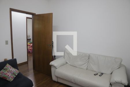 Casa à venda com 330m², 5 quartos e 3 vagasSala de TV