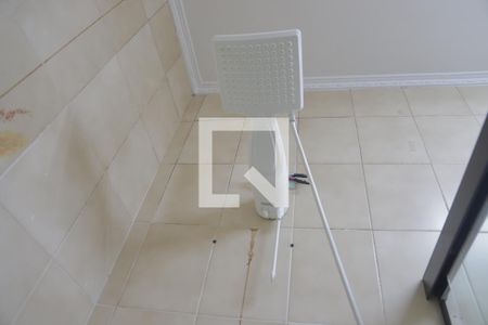 Casa à venda com 330m², 5 quartos e 3 vagasBanheiro da Suíte