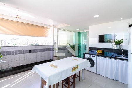 Apartamento à venda com 101m², 3 quartos e 1 vaga Apartamento à venda com 101m², 3 quartos e 1 vagaCobertura - Área de serviço