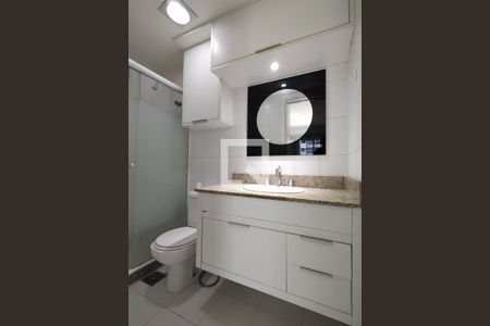 Apartamento à venda com 83m², 2 quartos e 1 vagaBanheiro da Suíte