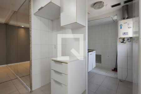 Apartamento à venda com 83m², 2 quartos e 1 vagaCozinha e Área de Serviço