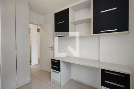 Apartamento à venda com 83m², 2 quartos e 1 vagaQuarto 2 - Armários