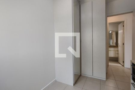 Apartamento à venda com 83m², 2 quartos e 1 vagaQuarto 2 - Armários
