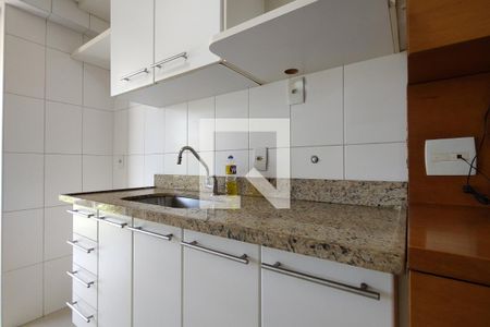 Apartamento à venda com 83m², 2 quartos e 1 vagaCozinha - Armários