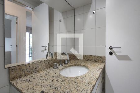 Apartamento à venda com 83m², 2 quartos e 1 vagaBanheiro 