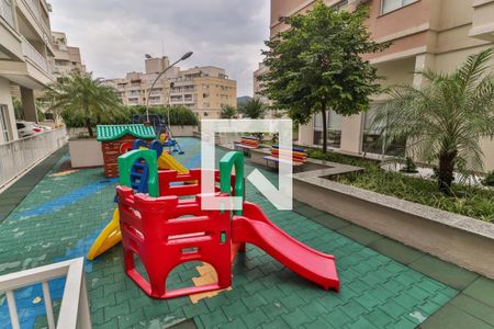 Apartamento à venda com 180m², 4 quartos e 2 vagasÁrea comum - Playground