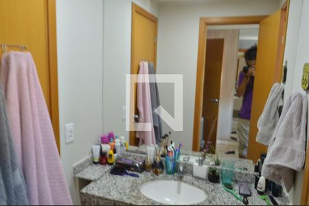 Apartamento à venda com 180m², 4 quartos e 2 vagasBanheiro dos Quartos 1 e2