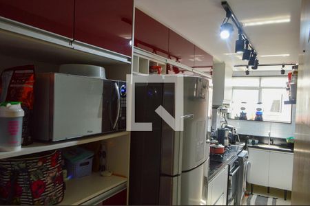 Apartamento à venda com 180m², 4 quartos e 2 vagasCozinha