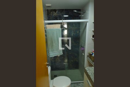 Apartamento à venda com 180m², 4 quartos e 2 vagasBanheiro da Suíte