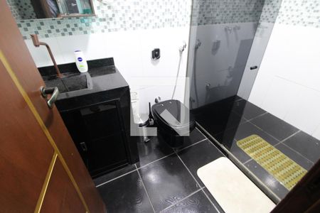 Casa à venda com 220m², 3 quartos e 2 vagasBanheiro Quarto 2