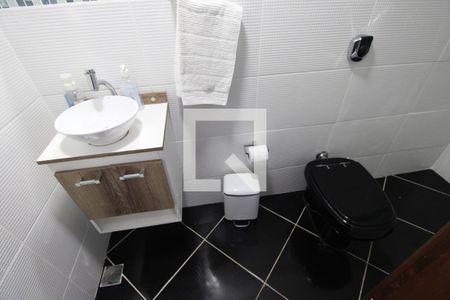 Casa à venda com 220m², 3 quartos e 2 vagasLavabo