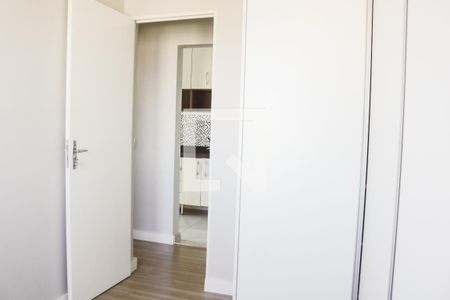 Quarto 1 de apartamento para alugar com 2 quartos, 50m² em Parque Maria Domitila, São Paulo