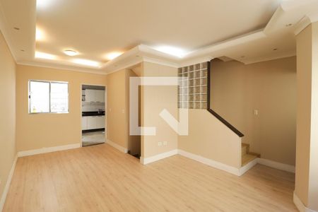 Sala de casa de condomínio para alugar com 3 quartos, 137m² em Vila Ester (zona Norte), São Paulo