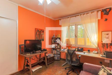 Casa à venda com 568m², 4 quartos e 3 vagas Casa à venda com 568m², 4 quartos e 3 vagasQuarto 2