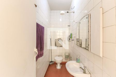 Casa à venda com 568m², 4 quartos e 3 vagas Casa à venda com 568m², 4 quartos e 3 vagasBanheiro de serviço