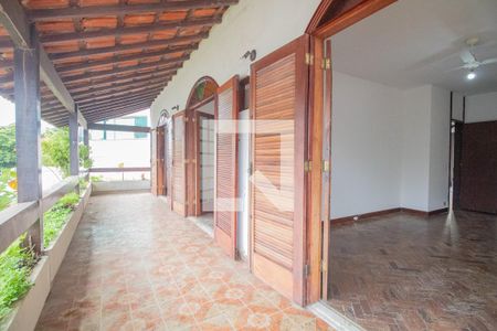 Casa à venda com 500m², 4 quartos e 6 vagas Casa à venda com 500m², 4 quartos e 6 vagasVaranda dos Quartos 1, 2 e 3
