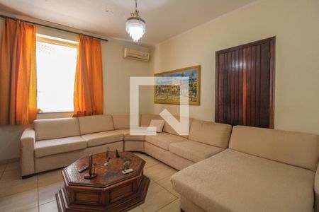Casa à venda com 350m², 3 quartos e 4 vagas Casa à venda com 350m², 3 quartos e 4 vagasSala